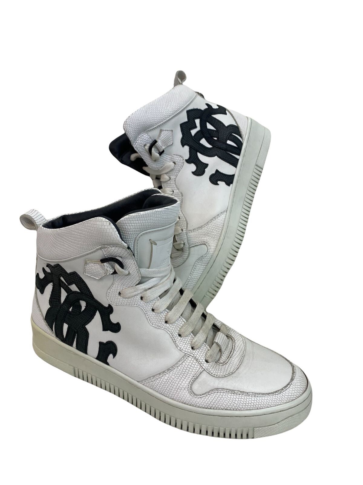 white leather sneakers size 