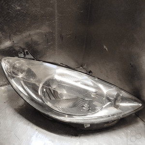 620649 Projektor Rechts PEUGEOT 1007 1.4 16V Ber. 3p/b/1360cc