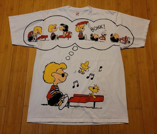 Aop Peanuts Snoopy Lucy Woodstock 