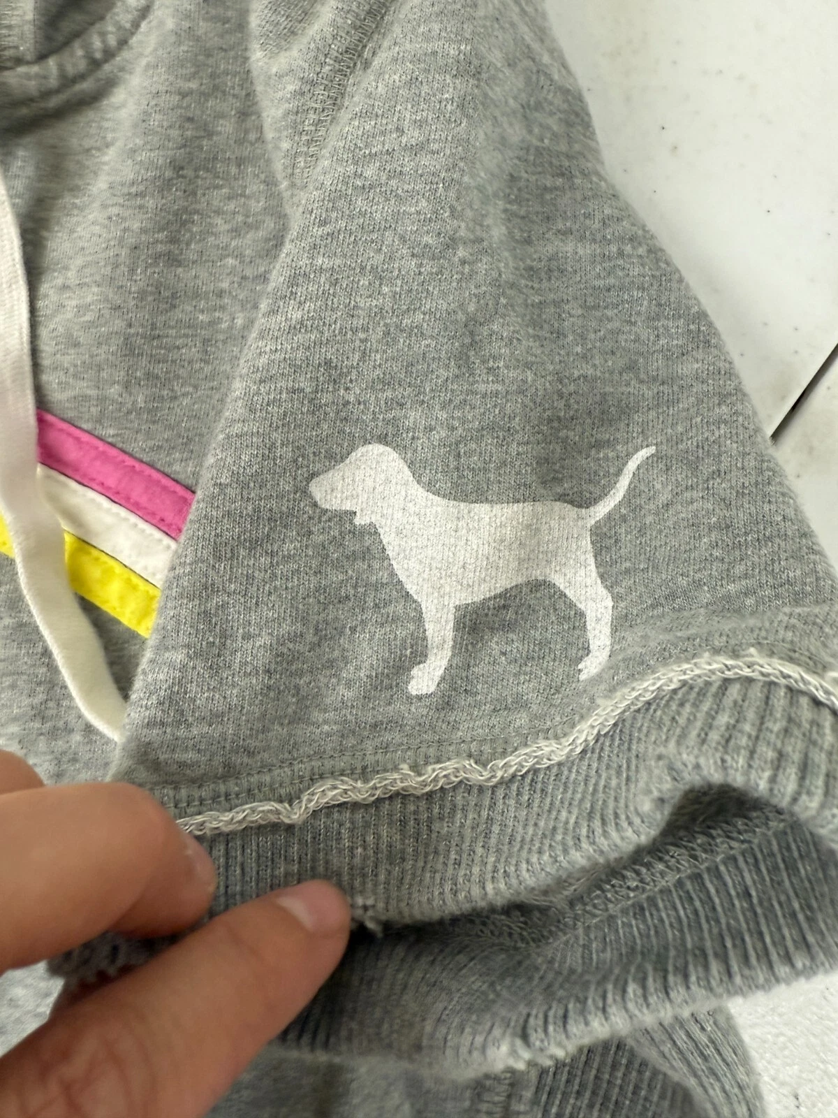 UNDERCOVER Felpa con cappuccio vintage Y2K Victoria’s Secret ROSA S Love Pink Spell Out Preppy anni 2000