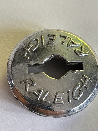 Vintage Raleigh Branded Dust Caps For Crankset Metal Caps - Picture 3 of 4