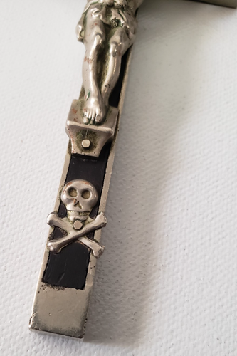 Antique Vintage LARGE Catholic Cross Skull and Bones Metal Wood 5 inch pendant - Picture 4 of 5