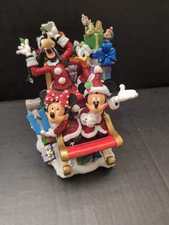 Disney Parks Christmas Mickey Mouse And Friends Sleigh Figurine 7" With Box