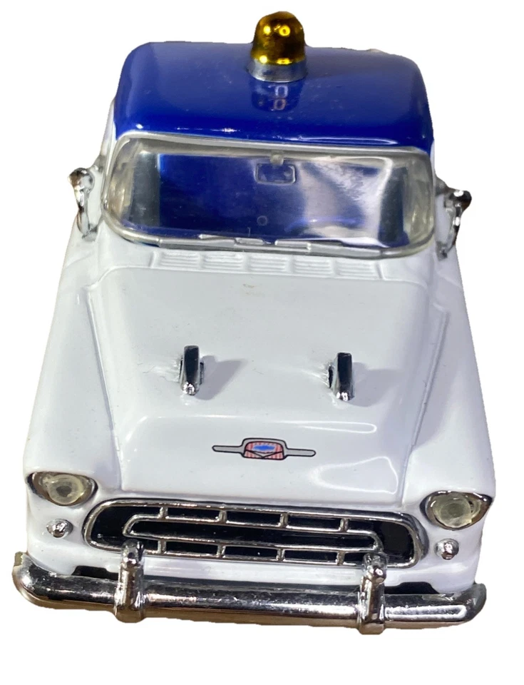 Matchbox YIS04-M 1957 Chevrolet Pickup Ground Service Mint Cond W/ Box & Cert - Image 2 of 4