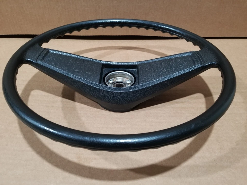 Volante Silverado de fábrica para camioneta pickup Chevy 73-77 carrocería cuadrada Foto 3 de 4