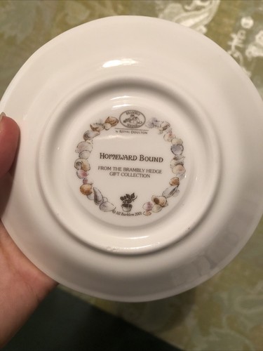 Rare Royal Doulton Brambly Hedge Homeward Bound Tea Cup & Saucer Set - Picture 6 of 6