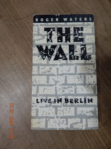 Roger Waters of Pink Floyd: The Wall - Live in Berlin (VHS 1990) Scorpions