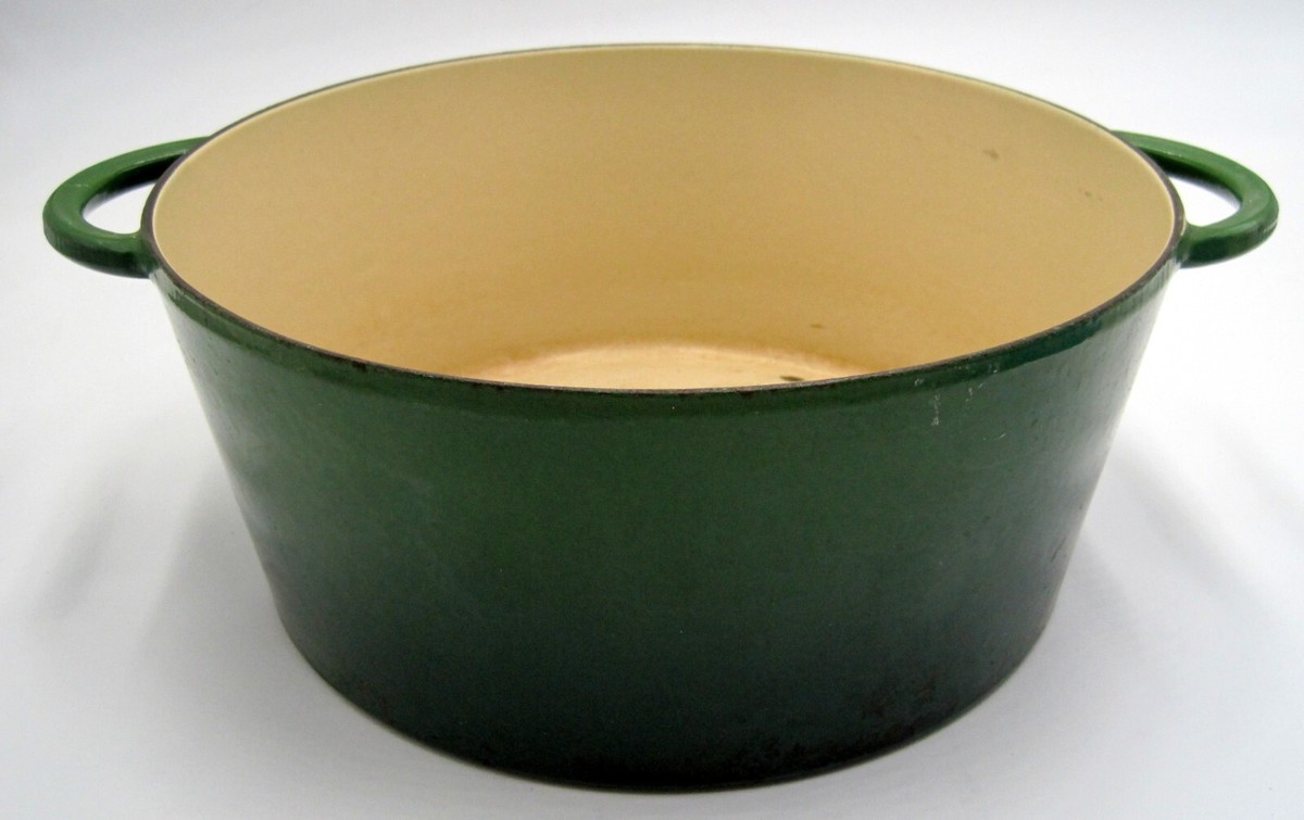 VTG Staub #28 Cast Iron Emerald Green Enamel 7.25qt Dutch Oven NO