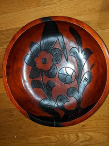 Vintage Hand-Carved Round Hawaiian Monkey Pod Floral Bowl