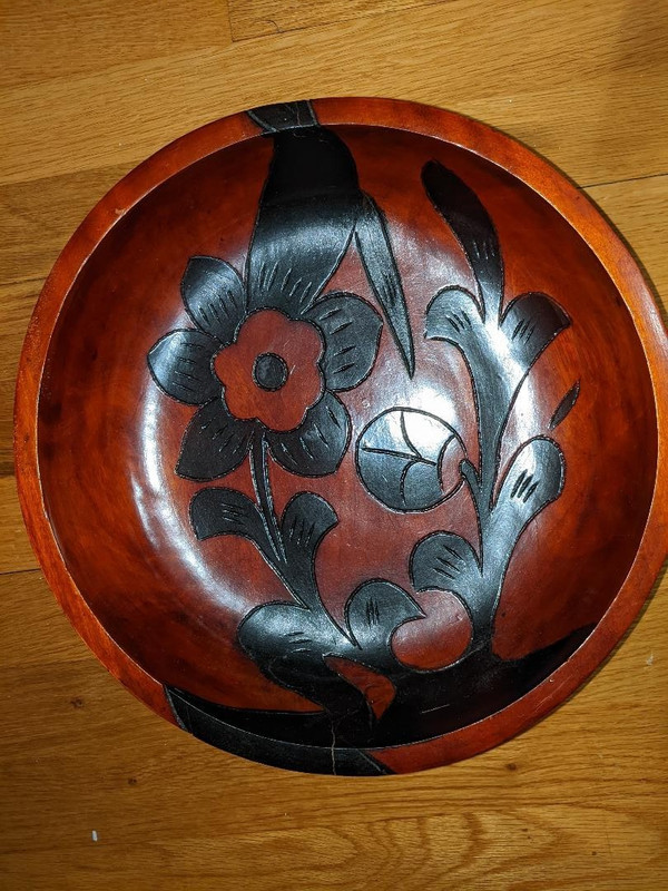 Vintage Hand-Carved Round Hawaiian Monkey Pod Floral Bowl