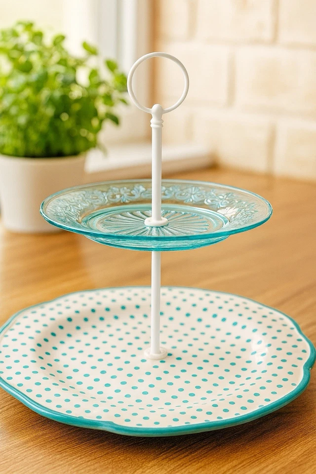 Soporte de exhibición de dos niveles para mujer Pioneer - Colección retro de puntos y vidrio verde azulado Foto 2 de 4