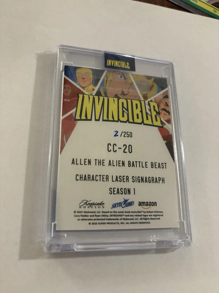 2025 Keepsake Invincible Battle Beast Allen The Alien двойной лазерный знакограф /250 - Изображение 4 из 4
