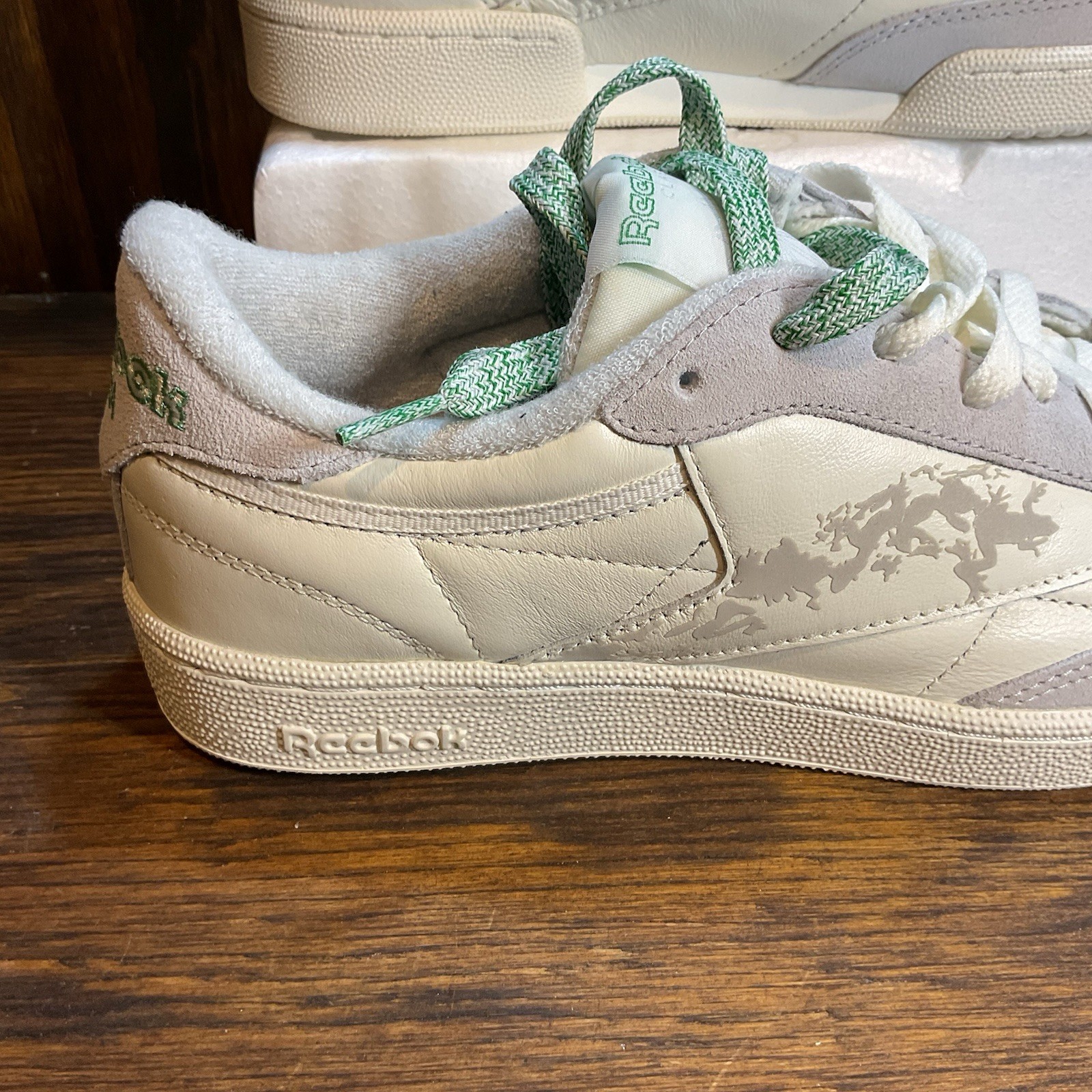 New Reebok Club C 85 X Friends With Animals ‘Chalk Glen Green'  Men’s Sz10 Rare image 4