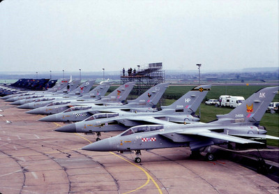 Original Farbdia Tornado GR.1 / Tornado F.3 Line Up at 75th Ann. von RAF