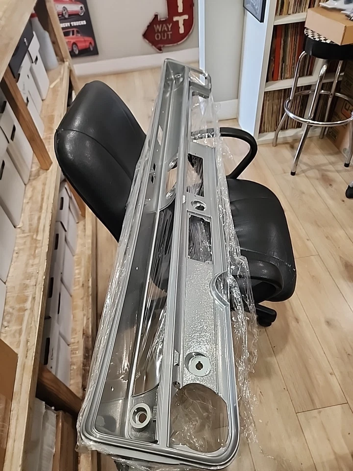 1967 Buick Dash Bezel Wildcat Electra Lesabre Dashboard Cluster Housing - Image 2 of 4