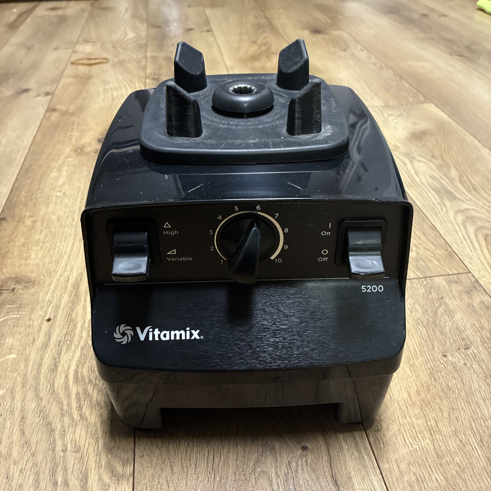Vitamix 5200 Professional Blender Motor BASE ONLY Black VM01
