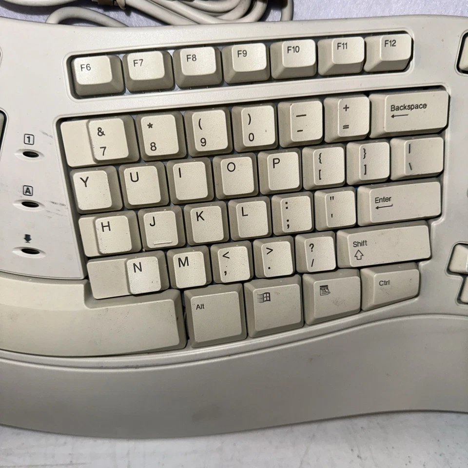 Vtg MICROSOFT Elite Ergonomic Natural Keyboard PS2 Wired Tested Model E06402PS2 - Image 3 of 4