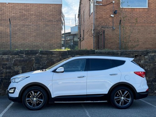 2013 Hyundai Santa Fe 2.2 CRDi Premium SE 4WD Euro 5 5dr (7 seat) ESTATE Diesel - Picture 4 of 24