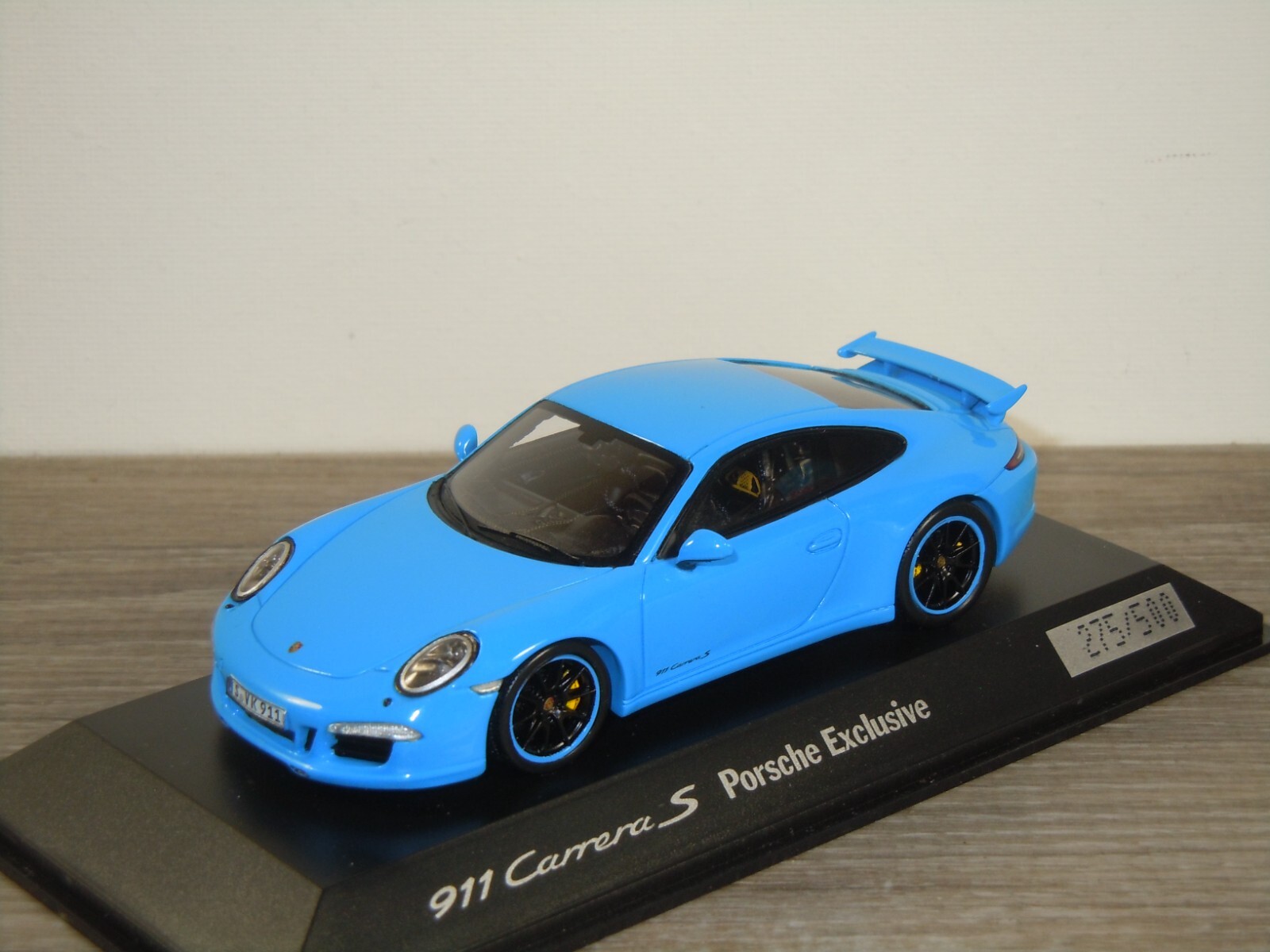 Picture 2 of 6