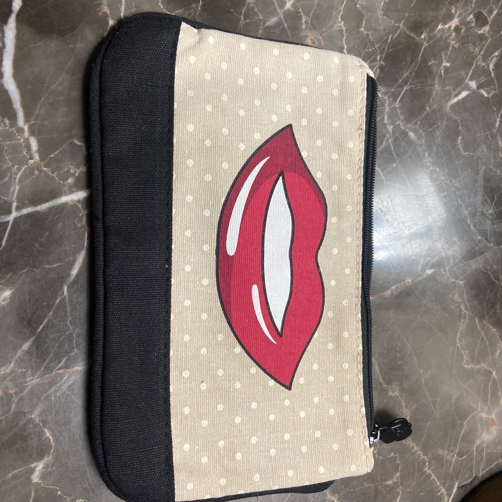 makeup bag small-image