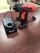 SNAP-ON CTS861 WITH BATTERY AND CHARGER
