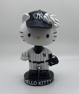 Yankees Hello Kitty | eBay
