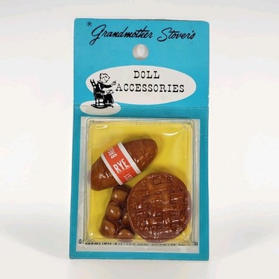 Vtg Grandmother Stover's Miniature Rye Bread Pie Rolls Doll Accessories (B9)