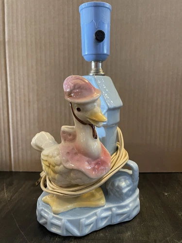 SHAWNEE MOTHER GOOSE LAMP- Baby Nursery / Collectible / Shawnee Pottery / Works!