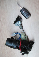 2017 Kia Sedona Ignition Switch Lock Cylinder And Door Lock Key Oem 2017 Kia Sedona Ignition Switch Lock Cylinder And Door Lock Key Oem