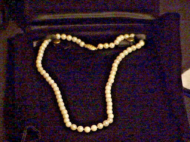14K Pearl 6mm Fabulous Vintage Natural 18" Hand Knotted Necklace 19.8 Grams ABG