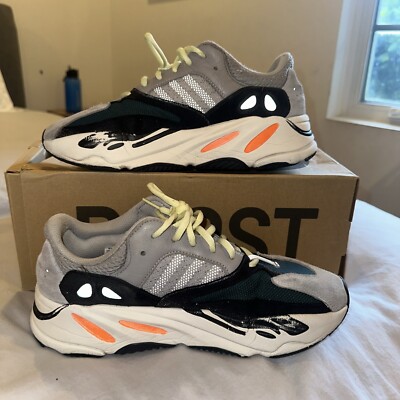 yeezy wave runner size 9