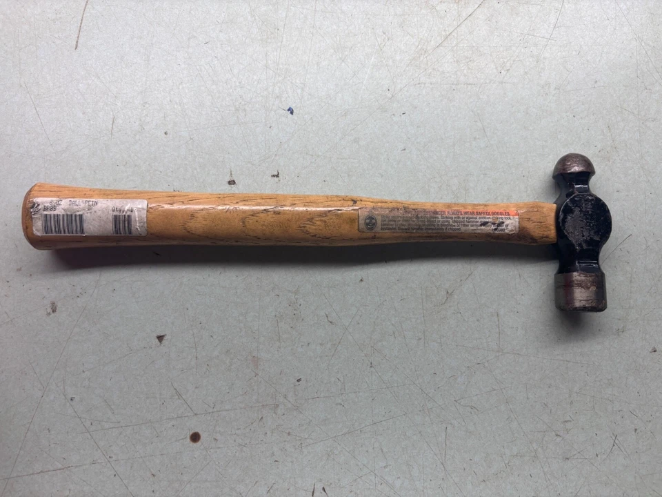 Herramientas PUNTO AZUL Bola Peen Martillo con Mango de Nogal De Colección Hecho en EE. UU. Foto 4 de 4