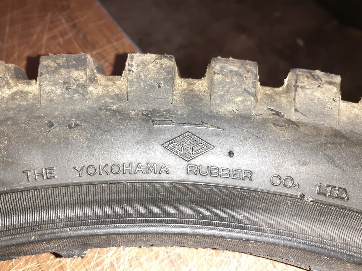 ☆浮き　② NOS Yokohama 2.75 - 17 Knobby Off-road Tire For Vintage Dirt Bikes