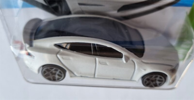 2025 Hot Wheels Tesla Model S Plaid in 1/64 # HYX58 HW EV Quarter Mile Elektro