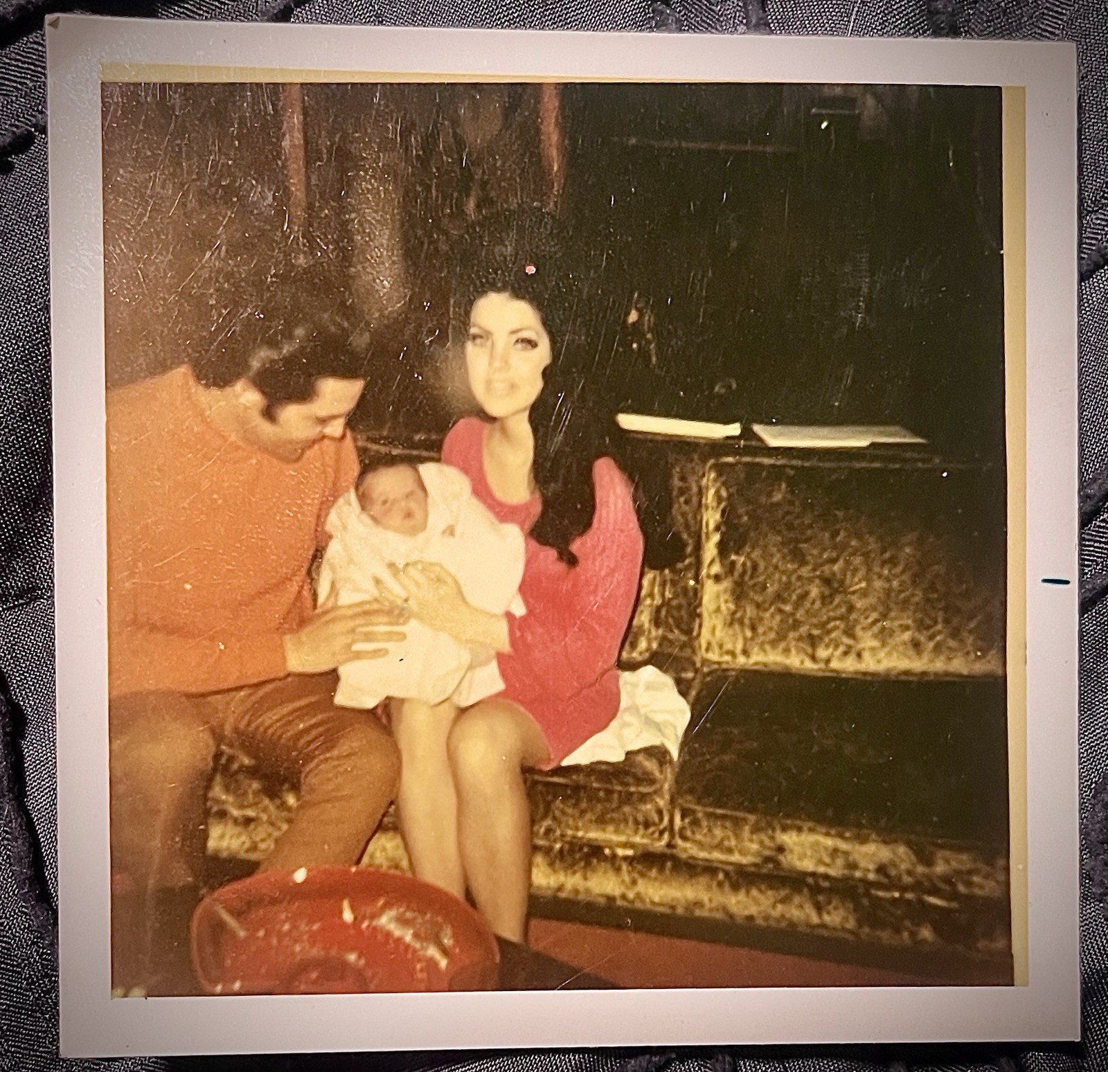 ONE OF A KIND Elvis, Priscilla , Lisa Presley (baby) Kodak Photos