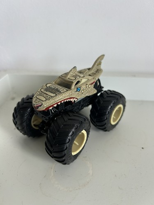 #ad Leopard Shark Hot Wheels Monster Jam Truck 4x4 Rare Sharkweek Diecast 1:64 GBP 4.50