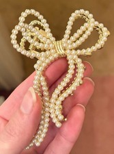 Gold Tone Imitation Pearl Bow Claw Clip White Round Simulated Pearl