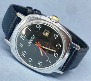 Montre Vintage 'Création' - 21 Rubis, Boîtier Acier, Cadran Argenté, Occasion (pile à Changer)