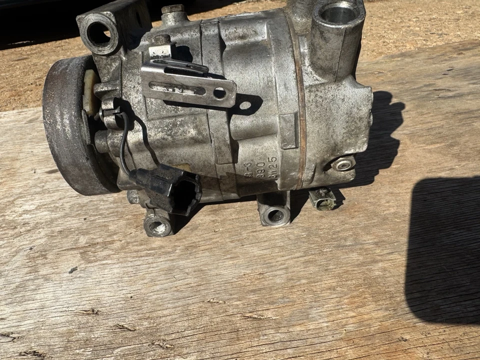 Infiniti G35 2005 cupé compresor de aire acondicionado 92600 AM800 Foto 2 de 4