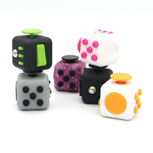 APPASH Fidget Cube Stress Anxiety Pressure Relieving Toy for Adults and Children - 第 7/8 張圖片
