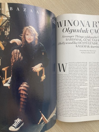 harper's Bazaar Turkey - January 2023 Büşra Develi / Fast Shipping Worldwide - Picture 2 of 9