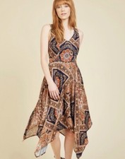 ModCloth Anthropologie Women’s Handkerchief Hem Line MIDI Dress Small EUC