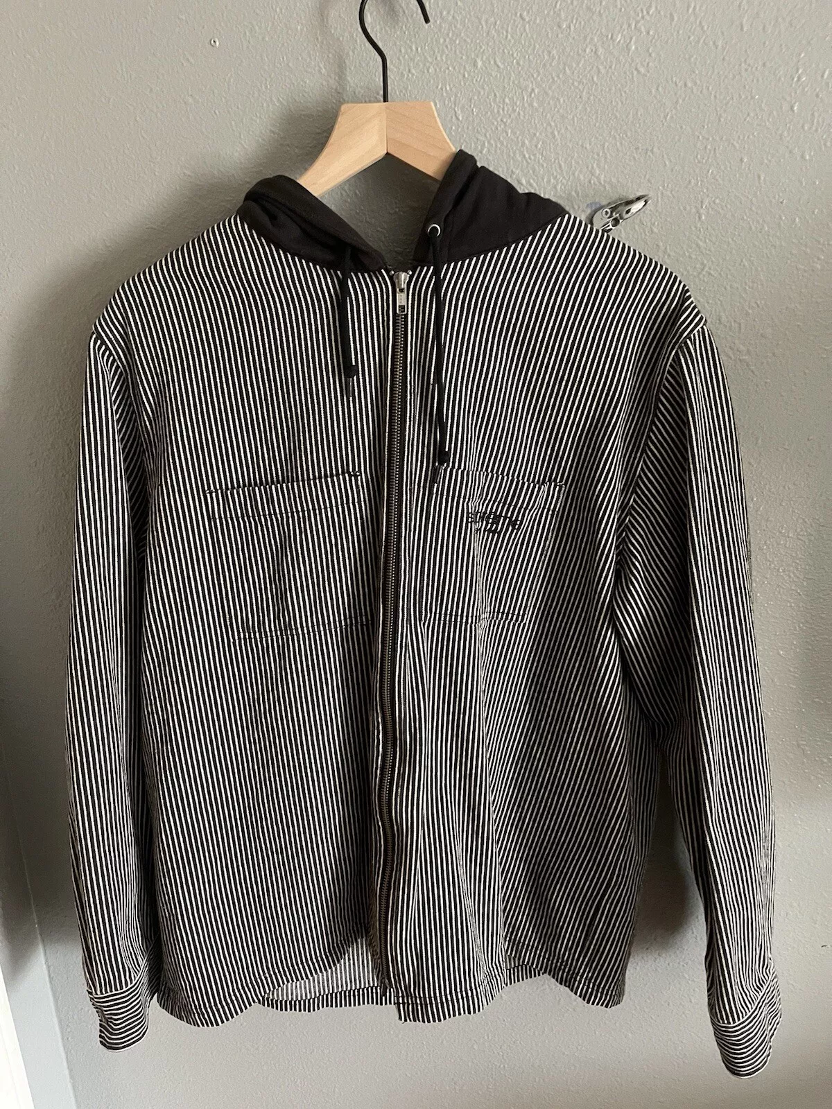 Chemise zippée en denim rayé à capuche suprême logo FW 2017 taille : XL