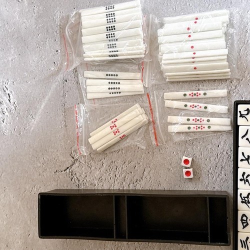 Vintage Mahjong Set - 144 Tiles Urea Resin 1990s Retro Classic Very Good - Picture 9 of 24