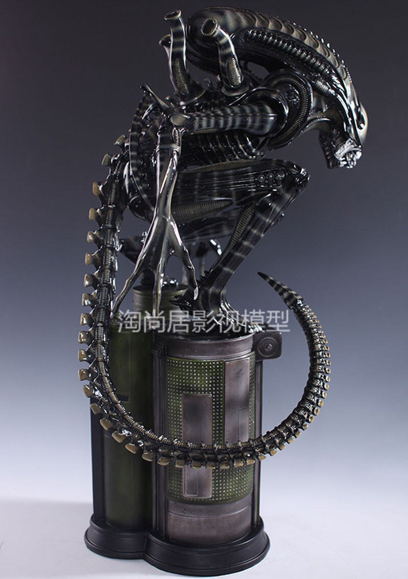 エイリアン4 WARRIOR ALIEN 1/5スケール PVC完成品 1:4 Alien Warrior Full-length Portrait Squatting AVPalien Warrior