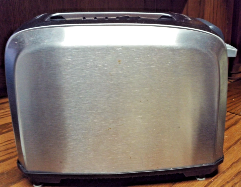Black & Decker Brushed Stainless Steel 2-Slice Toaster T2707S  High Quality  304 - Image 3 of 4