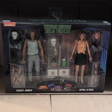 NECA Teenage Mutant Ninja Turtles Casey Jones & April O'Neil Action Figure Play