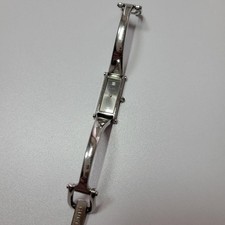 Gucci Wristwatch Quartz Dress Watch Unisex Timepiece with Screen Scratches