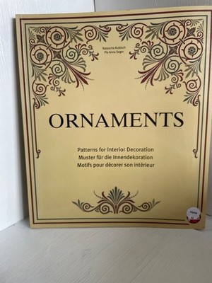Ornaments: Patterns for Interior Decoration. Muster für die Innendekoration. Mot