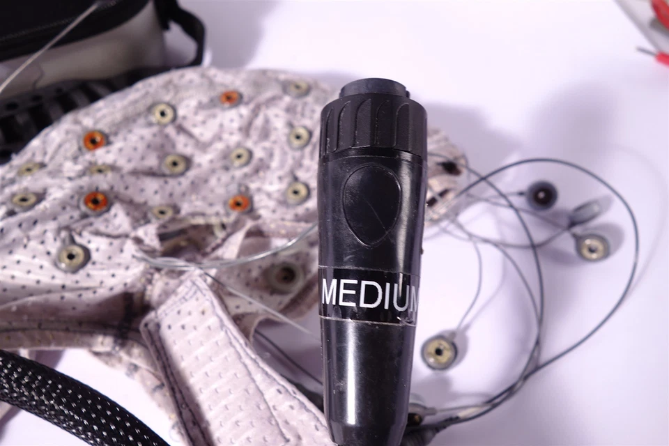 Sands ElectrodeArrays.com Electrode Array EEG Lycra Auriculares Grandes EMOTIVOS Foto 4 de 4